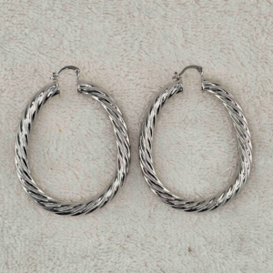 Silver Oval Ridget Twist Earrings